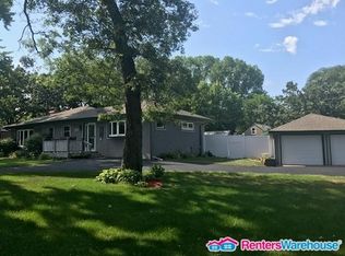 981 89th Ave NE, Blaine, MN 55434