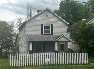 727 S State Line Rd, Sharon, PA