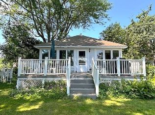 9533 273rd Ave, Trevor, WI 53179