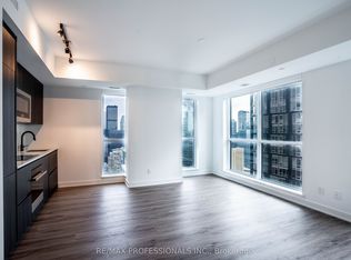 327 King St W #4102, Toronto, ON M5V 0W7