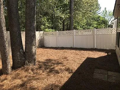 220 Lake Linden Dr — Photo 16