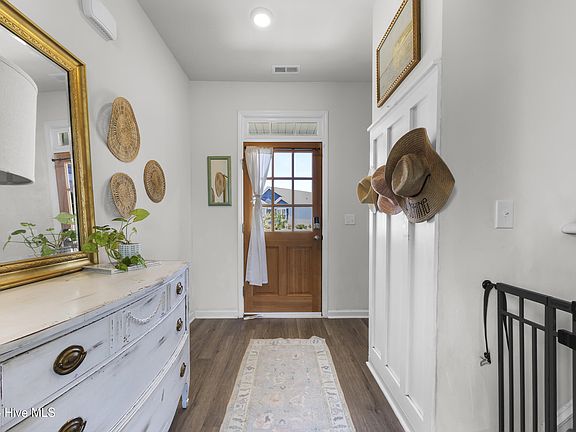 4th image of 504 Airlie Vista Lane