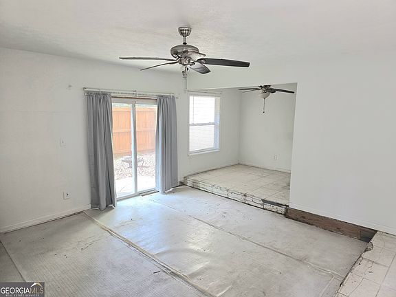 3rd image of 3183 Nectarine Cir