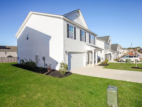 3rd image of 1032 Winter Way