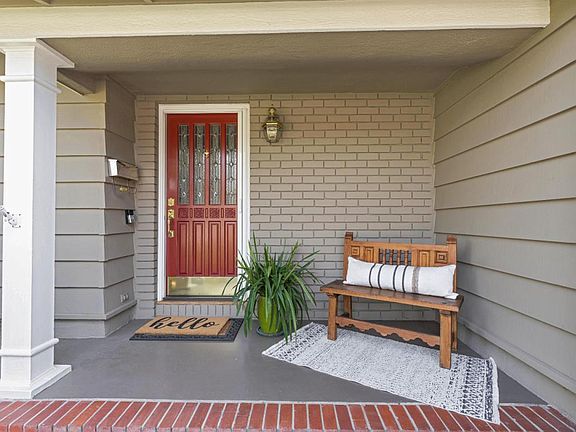 5th image of 1750 Lorenzen Dr