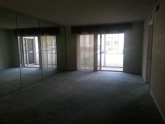5th image of 7217 S Devon Dr #105