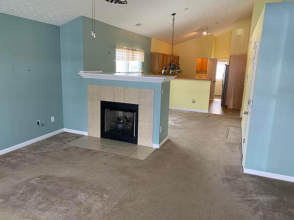 2nd image of 133 Holly Hock Ln
