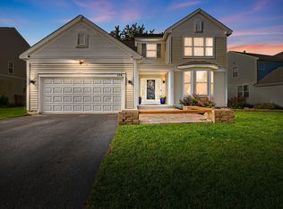 174 Blue Heron Ct, Round Lake, IL 60073