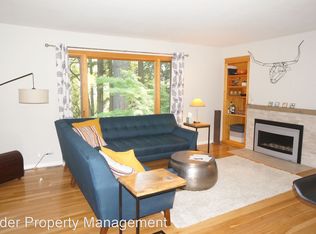 1224 SW Westwood Ct, Portland, OR 97239