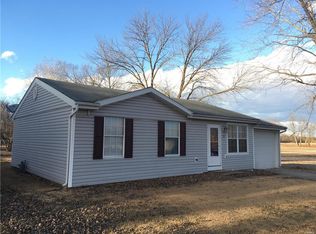 8 Vogue Dr, Belleville, IL