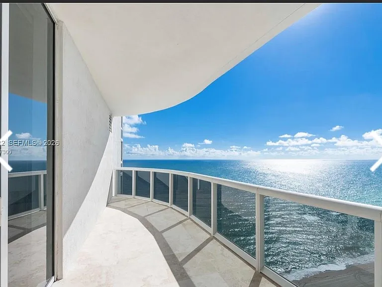 16001 Collins Ave #2102 — Photo 4