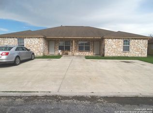 7562 Oak Chase, San Antonio, TX 78239