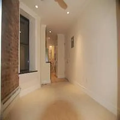 Rented by TAG Real Estate | media 23