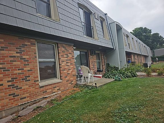 3rd image of 739 11th Ave S APT 6