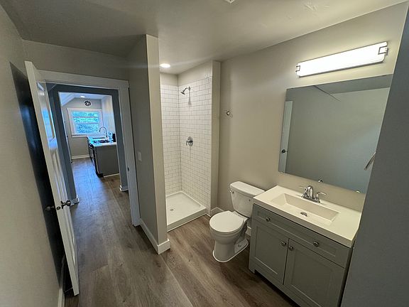 4th image of 815 N 5th St APT 302