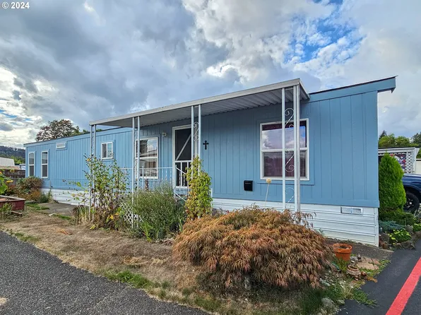 19605 River Rd Unit 65, Gladstone, OR 97027