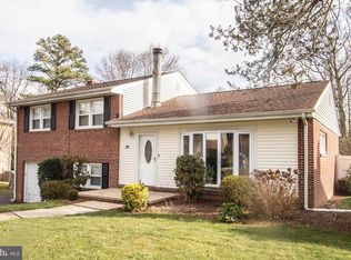 26 Wayne Dr, Wilmington, DE 19809