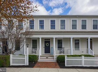 1428 Picket Dr, Lancaster, PA 17601