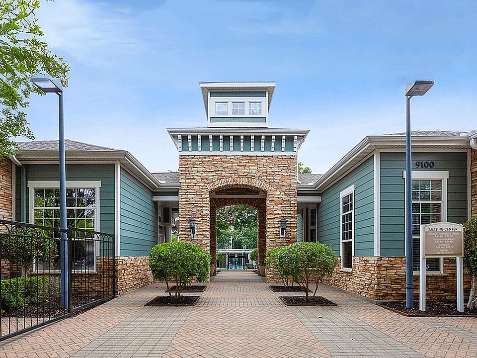 Self-Guided Tours at Cottonwood Ridgeview Apartments
