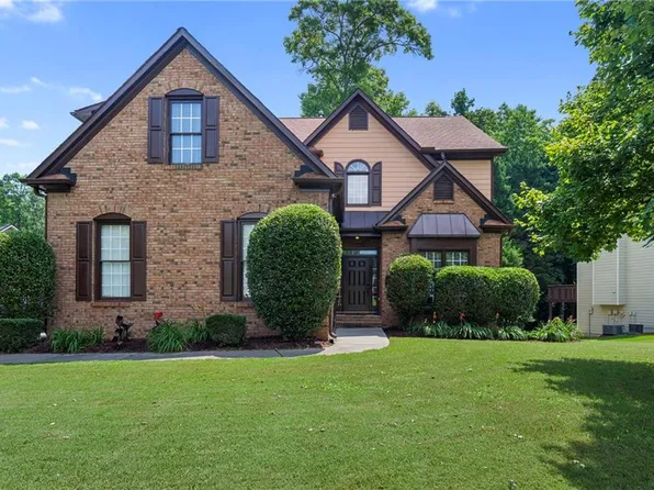 2753 Blue Moon Dr, Buford, GA 30519