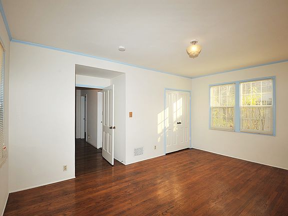 2nd image of 321 Duane Ave