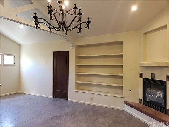 5th image of 904 Bonita Ave