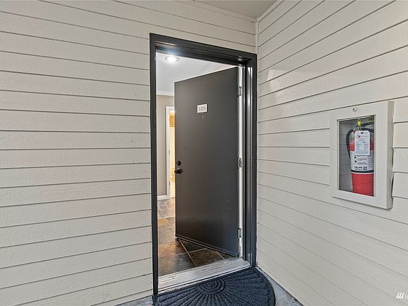 Front door >