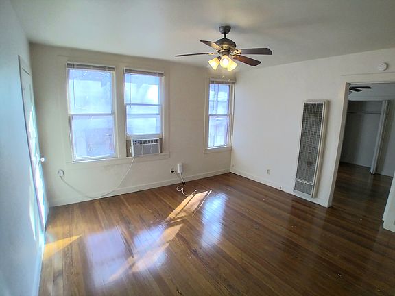 3rd image of 215 W Magnolia Ave APT 3