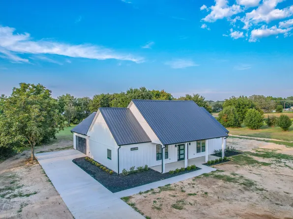 212 Country Ln, Malakoff, TX 75148