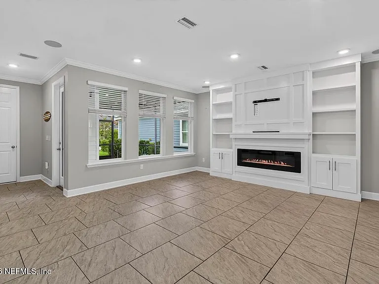 187 Beale Ave — Photo 15