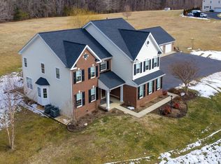 24 Gibson Dr, Fredericksburg, VA