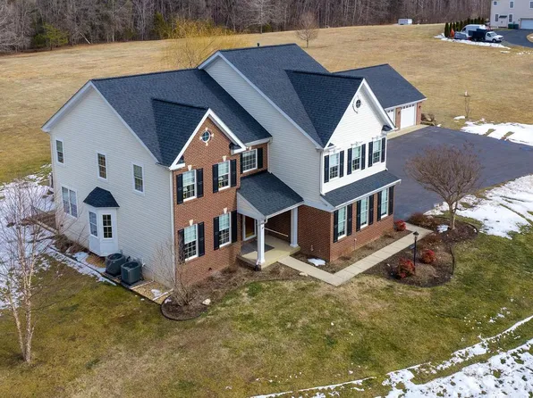 24 Gibson Dr, Fredericksburg, VA 22406