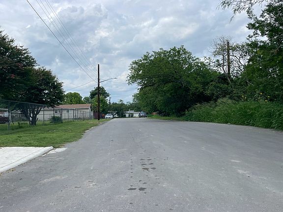 4th image of 203 Illg Ave