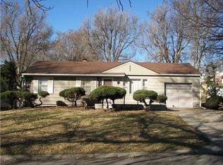 506 W Meadow Ln, Saint Joseph, MO 64501