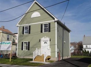 41 Chestnut St, Chicopee, MA 01013