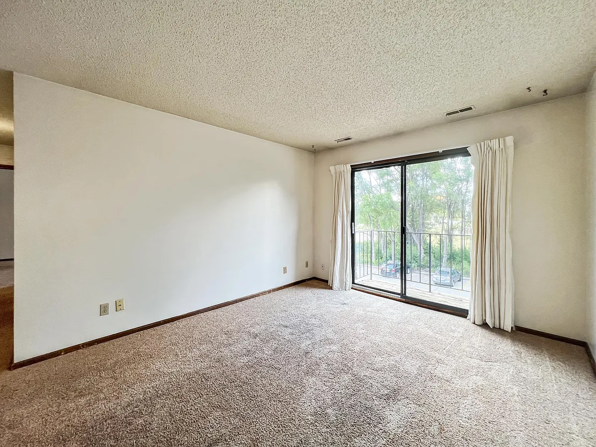Building Photo - 515 S 4th St #36