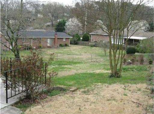 2nd image of 3448 Shadowlawn Dr