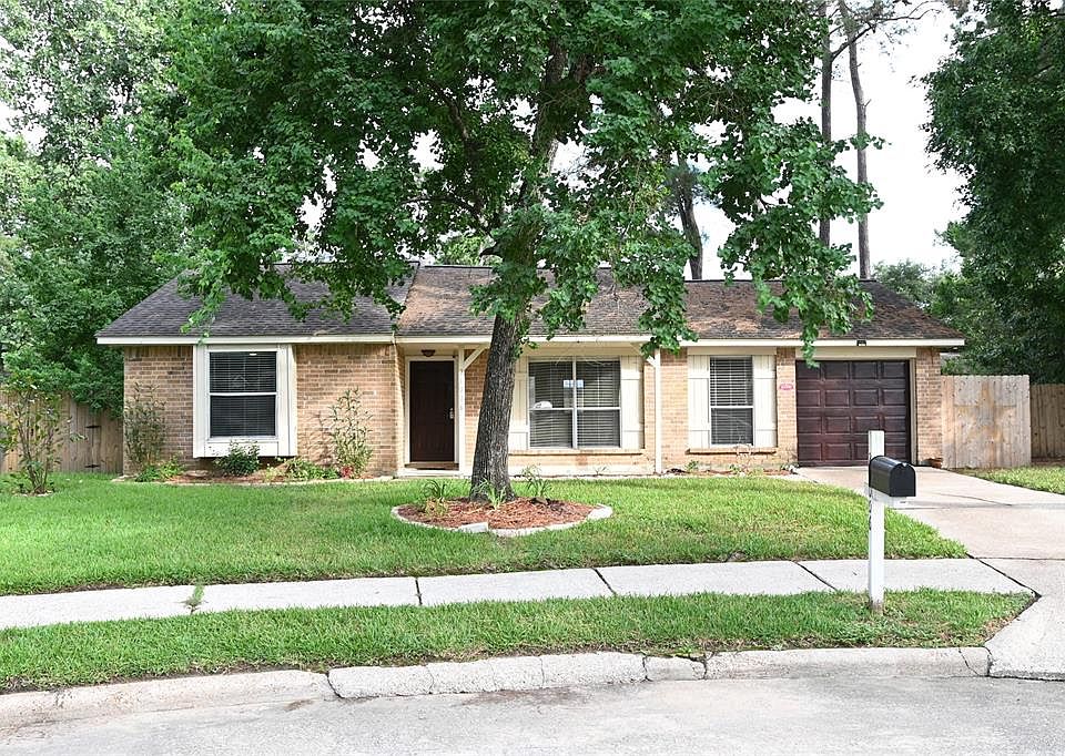 Welcome Home to 21006 Meriglen Ln!