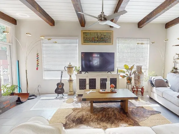 2031 W NOPAL Avenue W, Mesa, AZ 85202