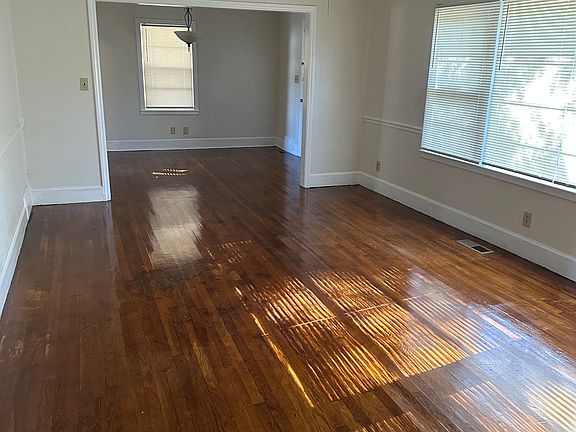 Living room & Dining room