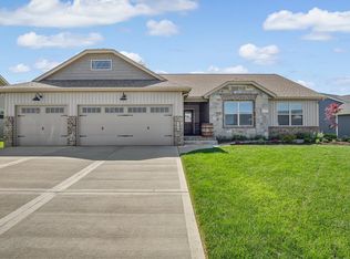 108 N Timber Ter, Troy, IL 62294