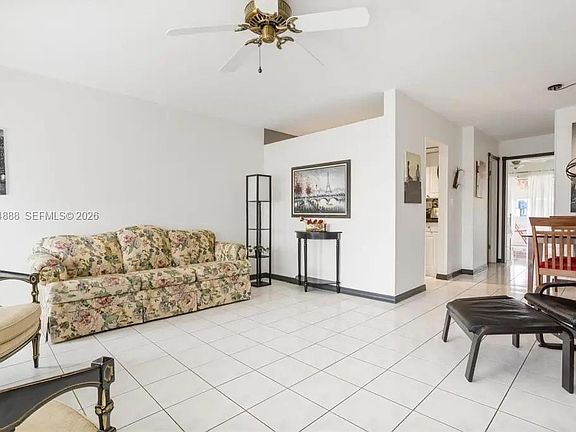 4th image of 15600 NE 6th Ave APT 26B
