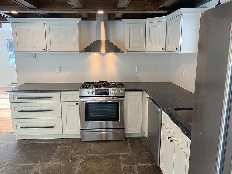 642 Ringwood Rd #2 — Photo 4