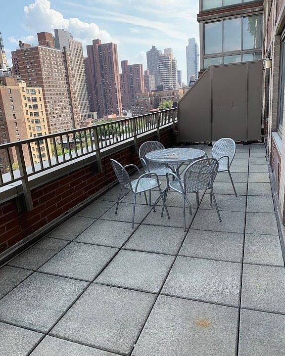 1st image of 1500 Lexington Ave APT 15G
