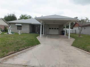 1305 Bernard St, Ada, OK 74820