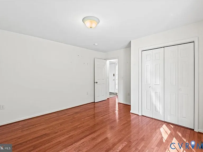 686 Lake Caroline Dr — Photo 43