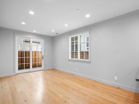 5th image of 615 N San Mateo Dr