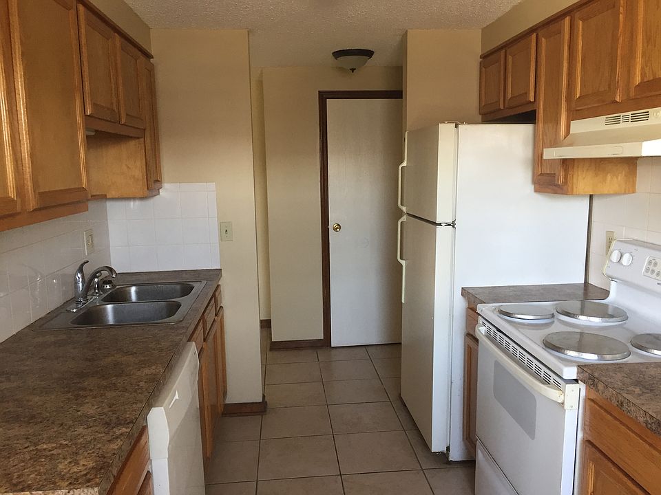 2nd image of 6551-6554 Lincoln Ave #3