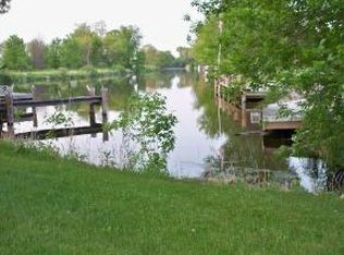 Hawthorne Dr, Omro, WI 54963