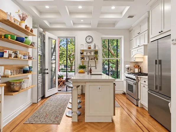 879 Greene Ave, Brooklyn, NY 11221